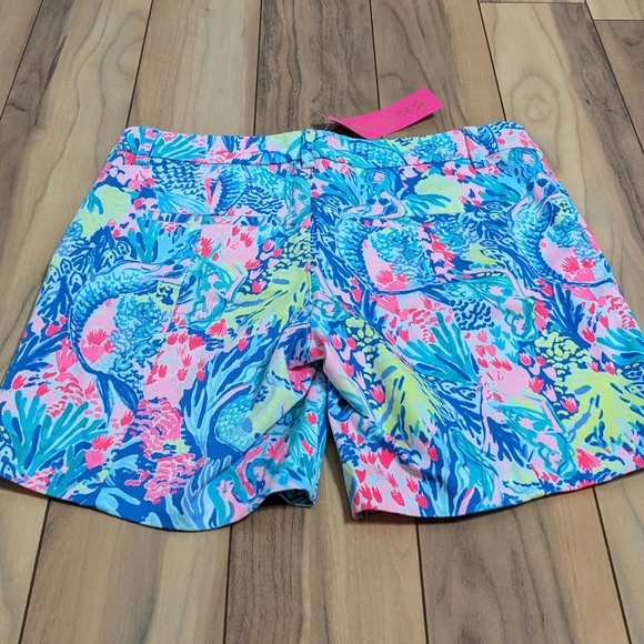 NWT! Lilly Pulitzer Bay Ave Shorts Multi Mermaids Cove Size 2 - Picture 14 of 14